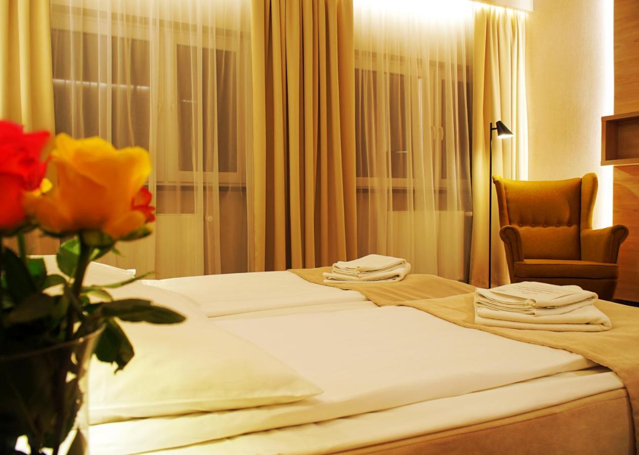 Hotel Relax Kęty Eksteriør billede