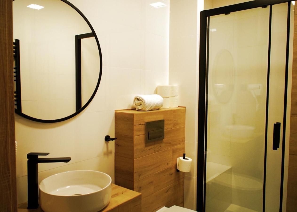 Hotel Relax Kęty Eksteriør billede