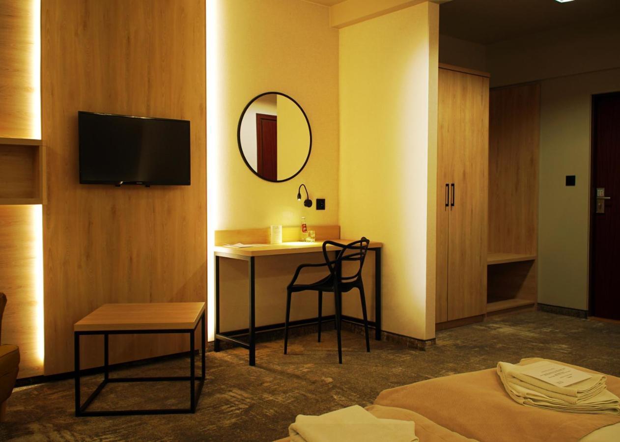 Hotel Relax Kęty Eksteriør billede