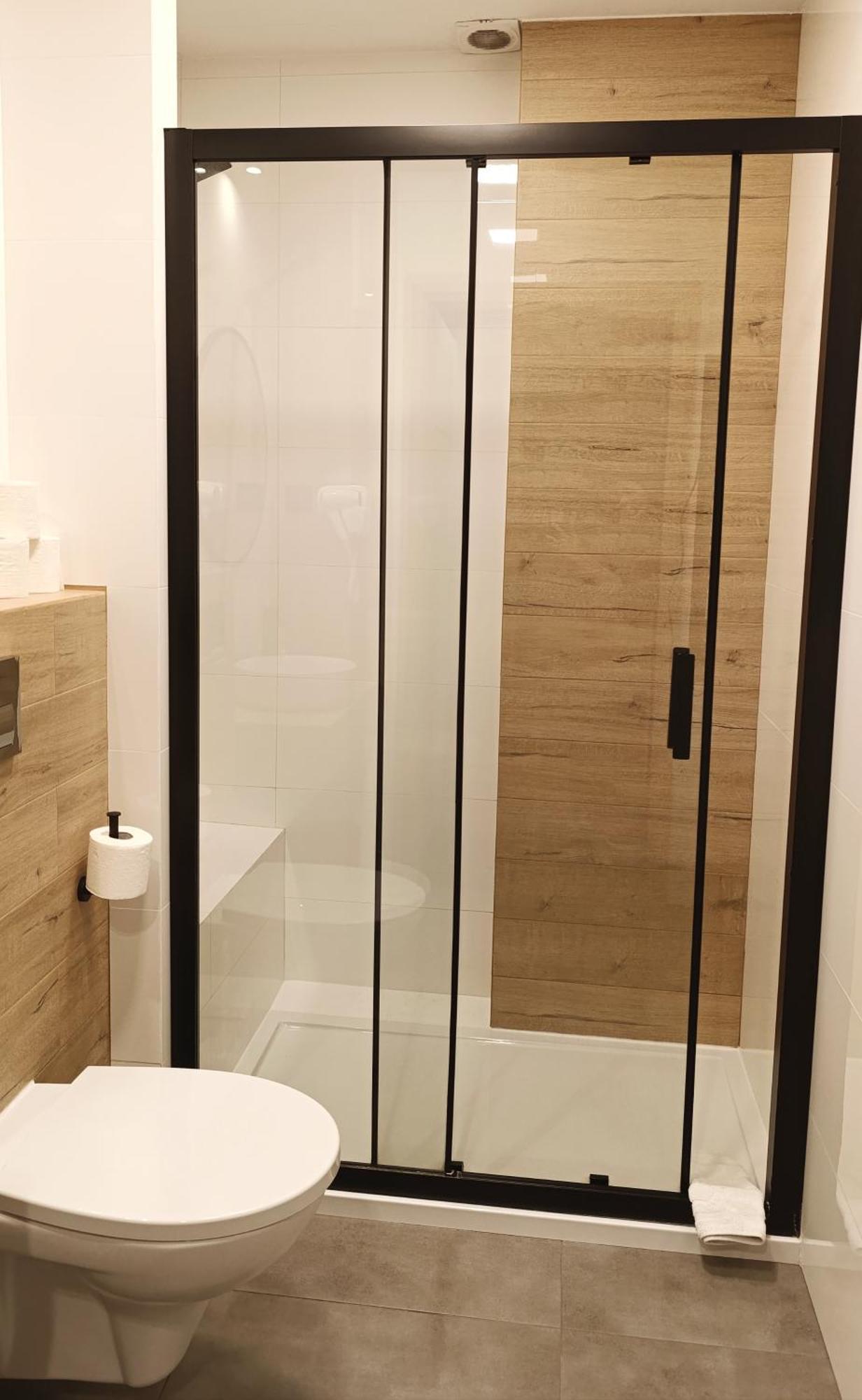 Hotel Relax Kęty Eksteriør billede