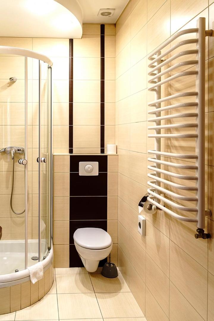 Hotel Relax Kęty Eksteriør billede